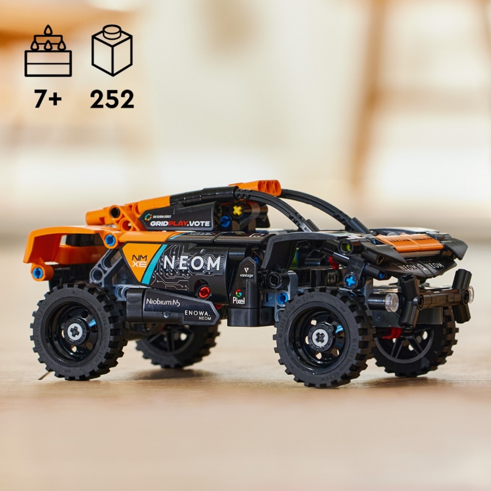 lego-technic-42166-neom-mclaren-extrem-2